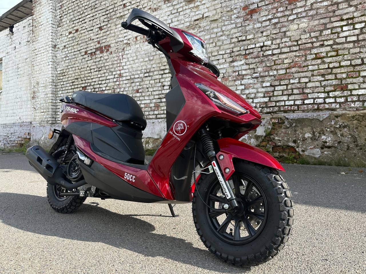 SPRMOTORS SPORT FS — городской спортскутер с дерзким характером
