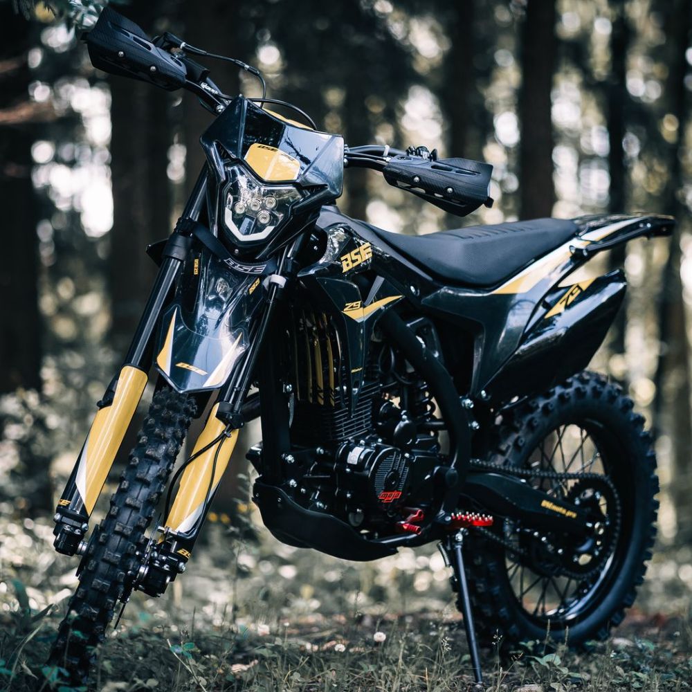 Кроссовый мотоцикл BSE Z9 Yellow Metallic S