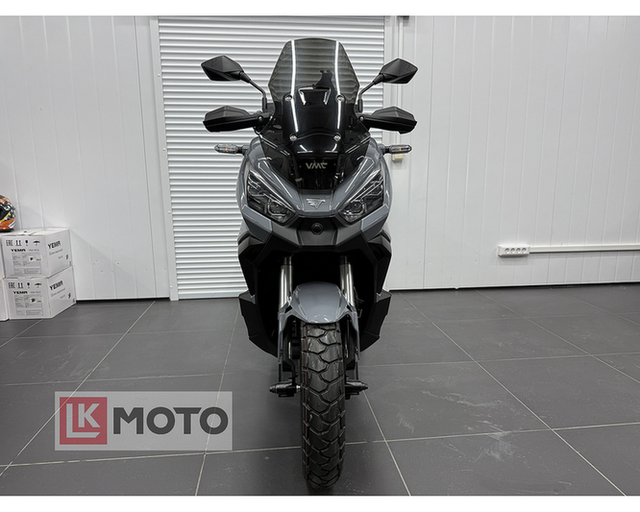 Скутер VMC DISCOVERY ТY50QT-77H 49 см3 СЕРИЯ T1700 (Карбюратор, возд охлаждение, COMBI BRAKE) VIN (GLOSSY GREY)