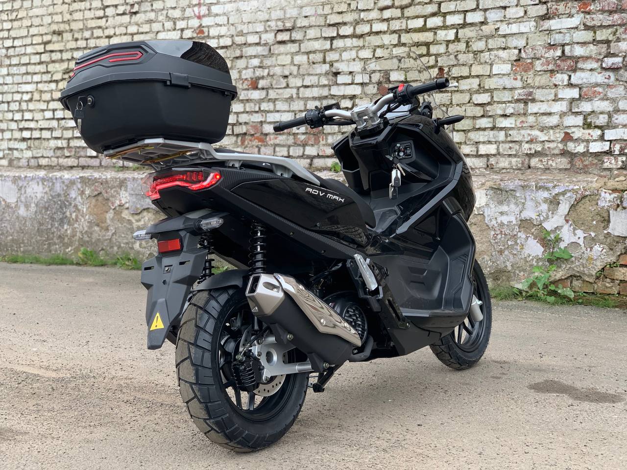 photo_20_2025-10-10_09-00-38